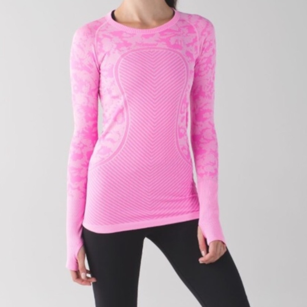 Lululemon NWT Sz 2 swiftly